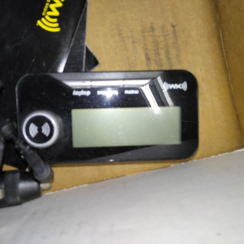 Portable Audio Receiver with Display - Black - Picture 4 of 9